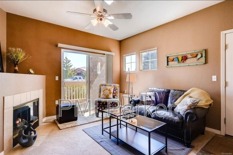 Cozy condo for lease property image