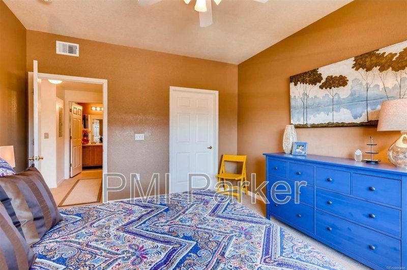 Cozy condo for lease property image