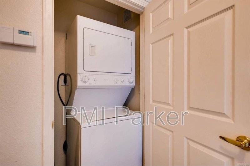 Cozy condo for lease property image