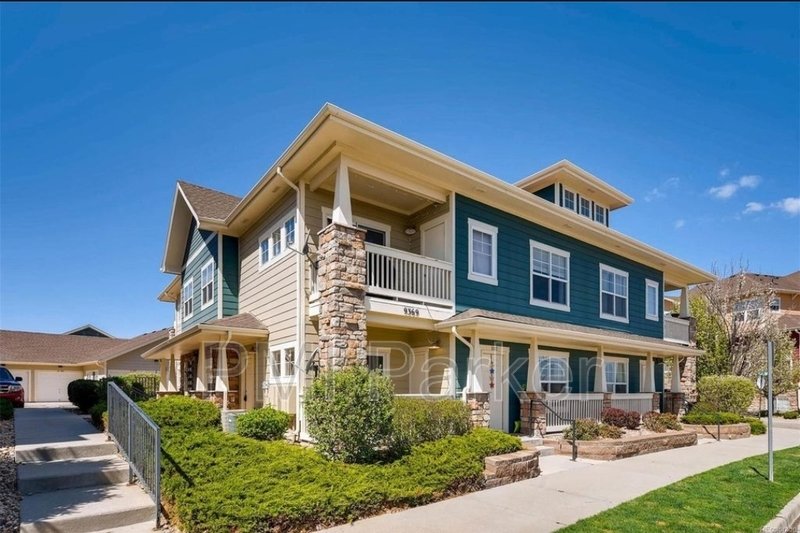 Cozy condo for lease property image