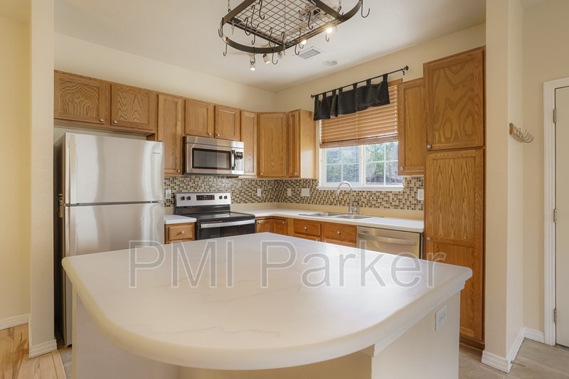 Beautiful Condo For Lease property image