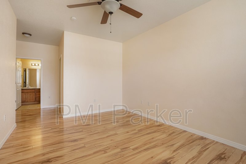 Beautiful Condo For Lease property image