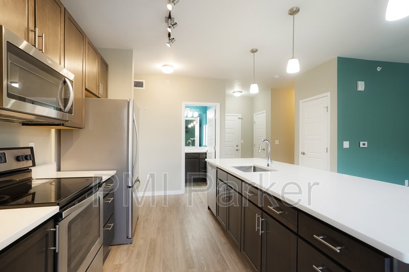 Beautiful Condo For Lease with Garage property image