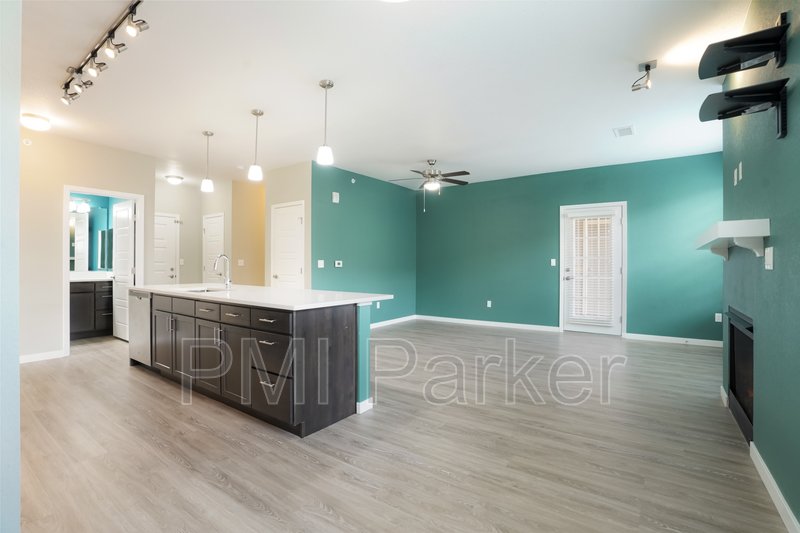 Beautiful Condo For Lease with Garage property image