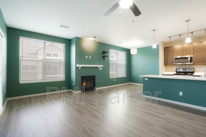 Beautiful Condo For Lease with Garage property image