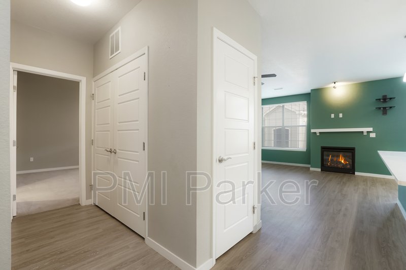 Beautiful Condo For Lease with Garage property image